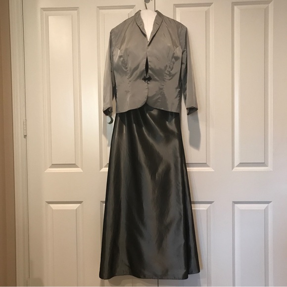 Mother-of-the-Bride Maxi Dress with Jacket, size 12 - Picture 2 of 12